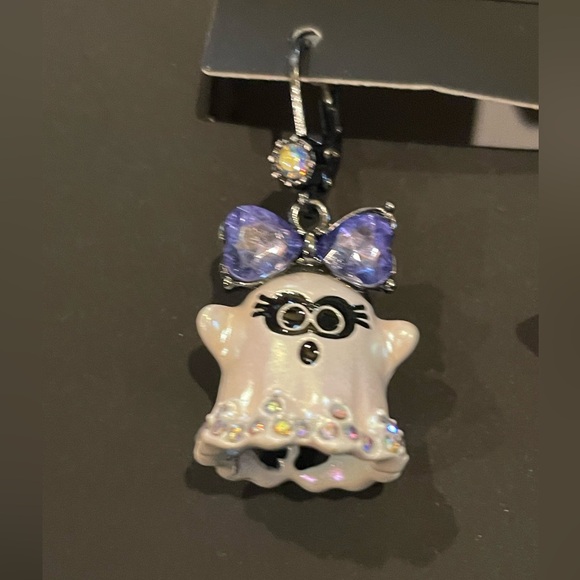 BETSEY JOHNSON NIB Glow In The Dark Ghost & Vampire Lips BOO Halloween Earrings - Picture 5 of 13